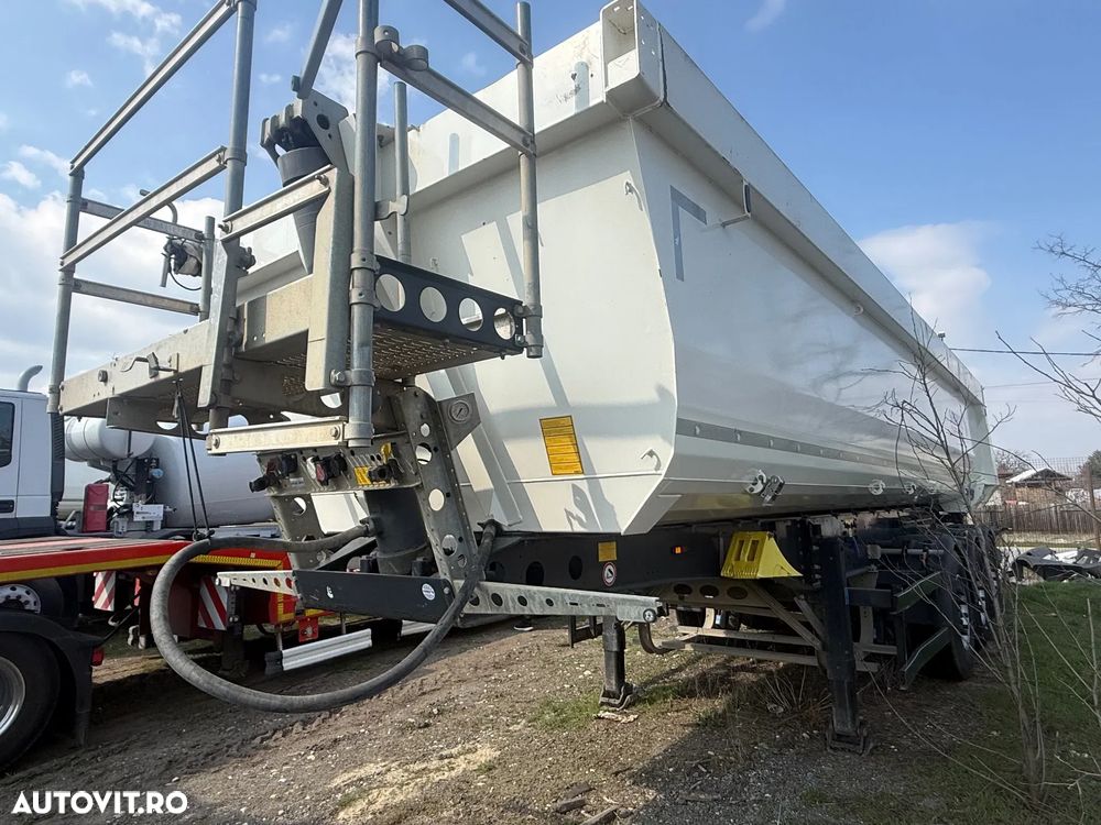 Schmitz Cargobull ski  27m3 - 2