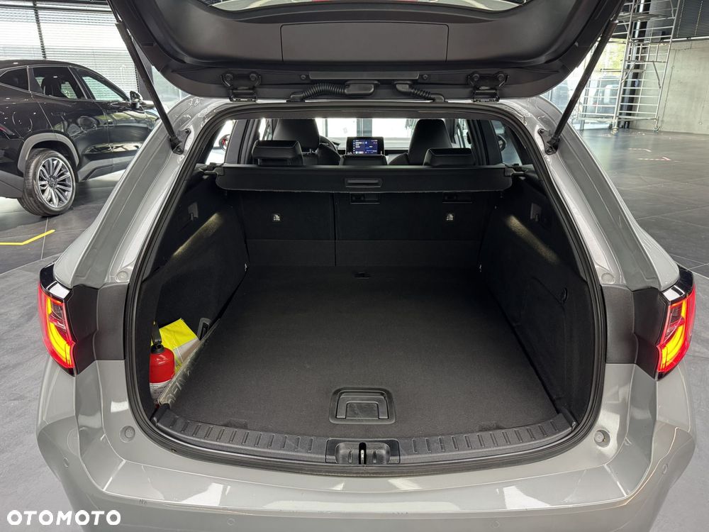 Toyota Corolla 2.0 Hybrid Comfort - 19