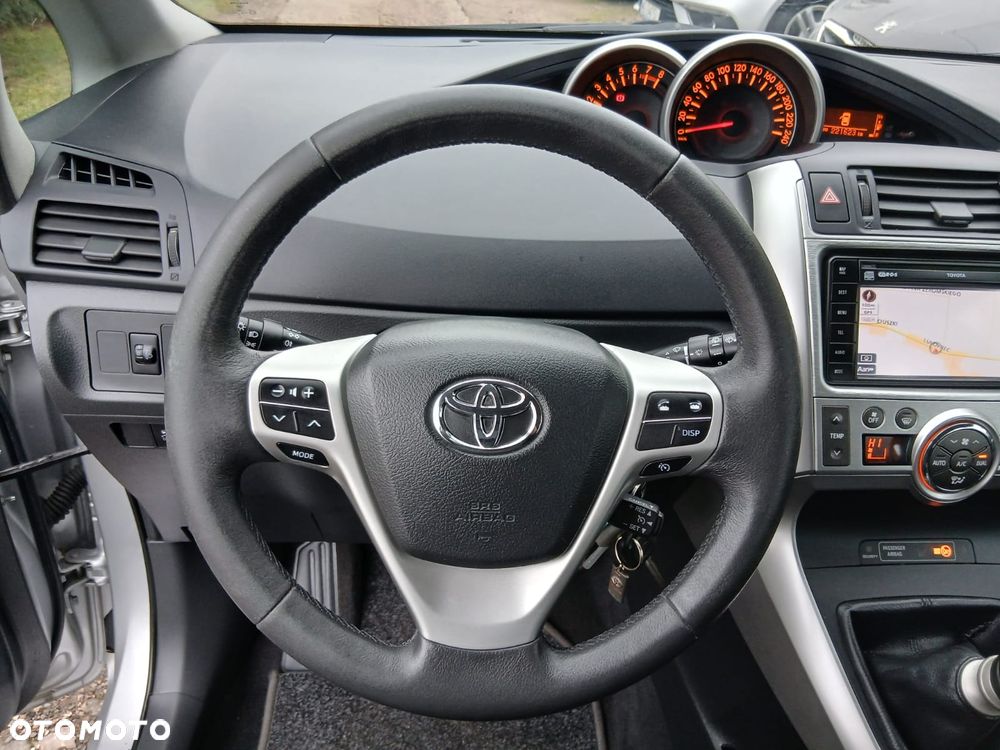 Toyota Verso 1.8 Executive - 20