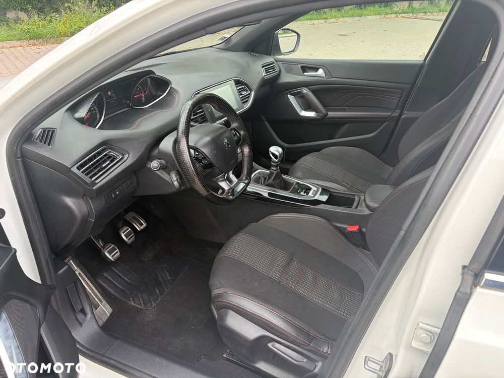 Peugeot 308 1.2 PureTech GPF GT Pack S&S - 15