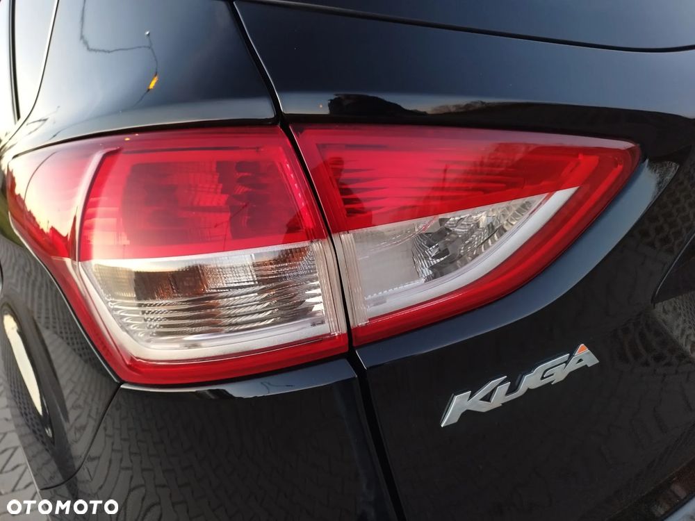 Ford Kuga 2.0 TDCi 4x4 Titanium - 39