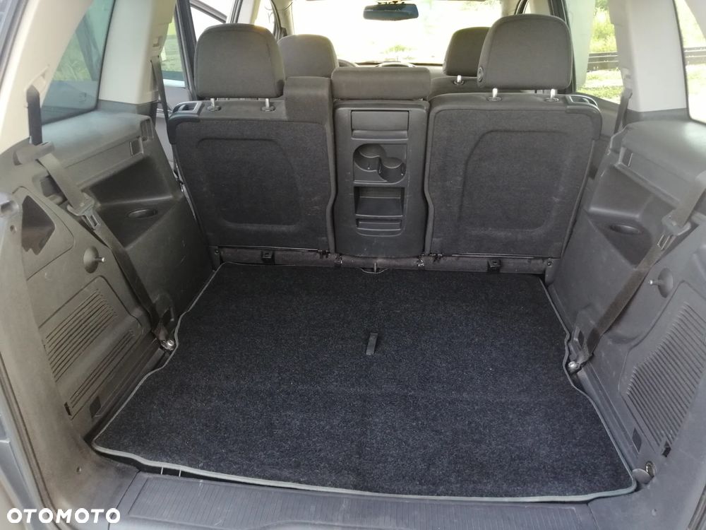 Opel Zafira - 16