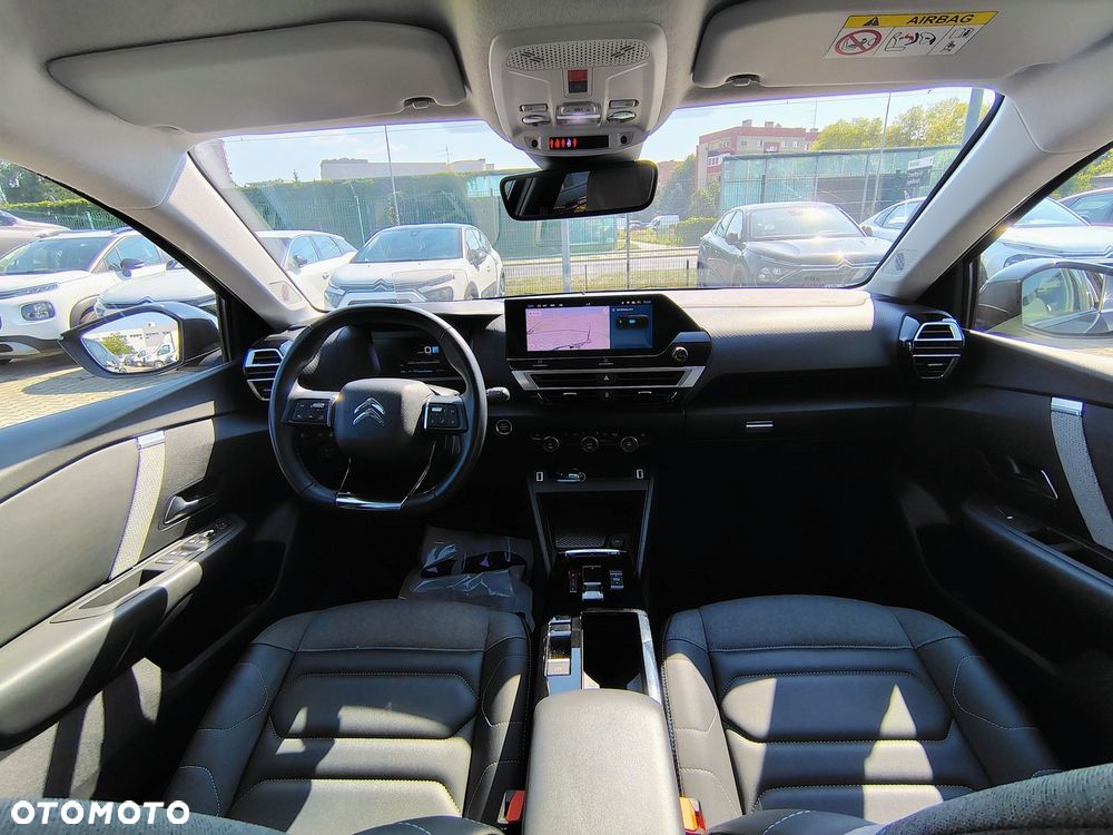 Citroën C4 EV136 50kWh Shine - 8