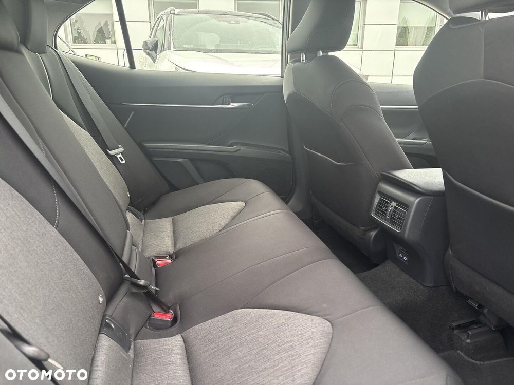 Toyota Camry 2.5 Hybrid Comfort CVT - 11