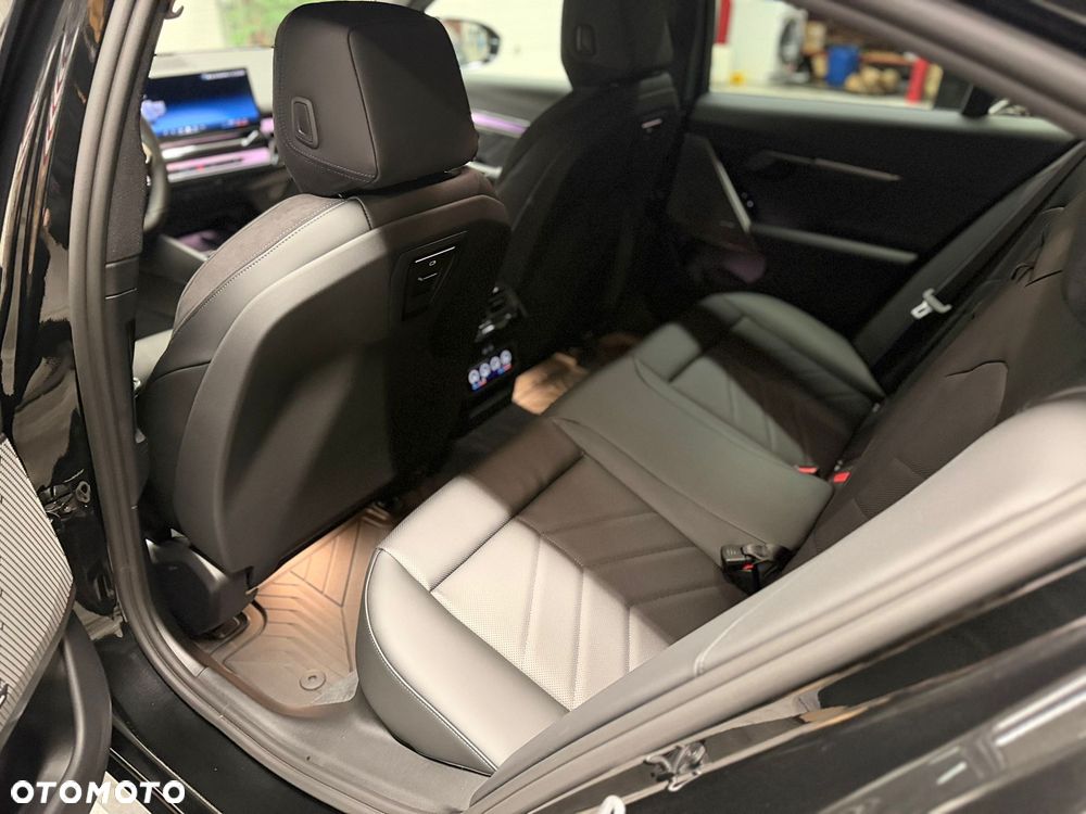 BMW Seria 5 520d xDrive mHEV M Sport - 6