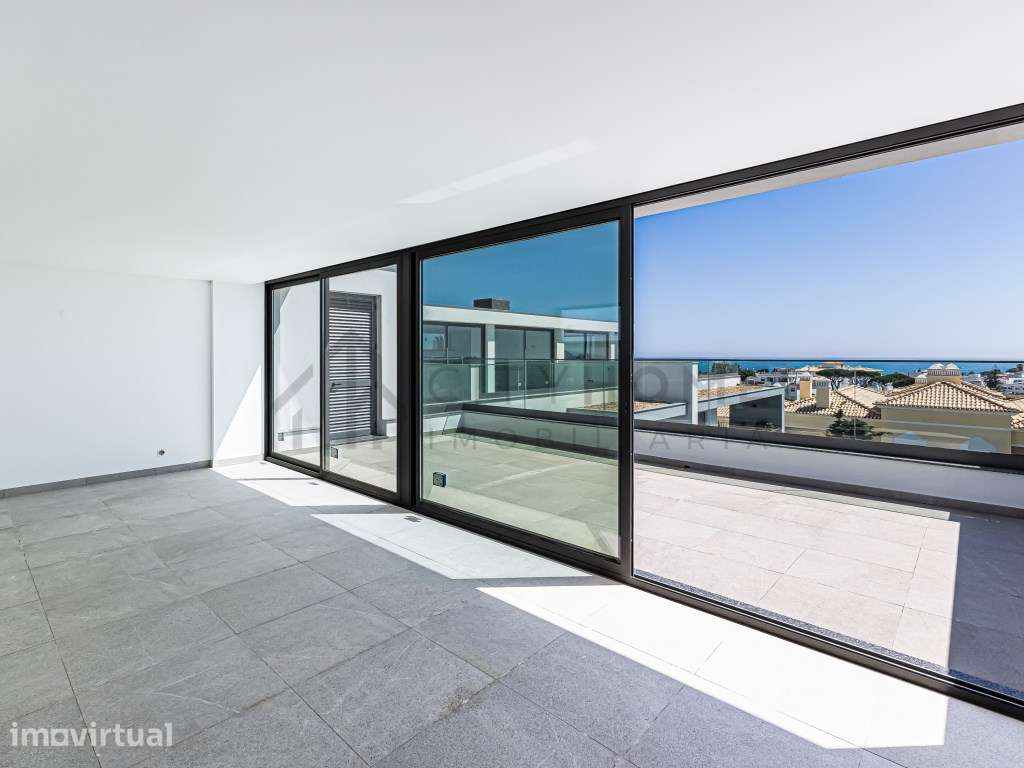 Apartamento T1 Duplex Vista mar, com piscina, garagem e terraço pri... - Grande imagem: 2/38