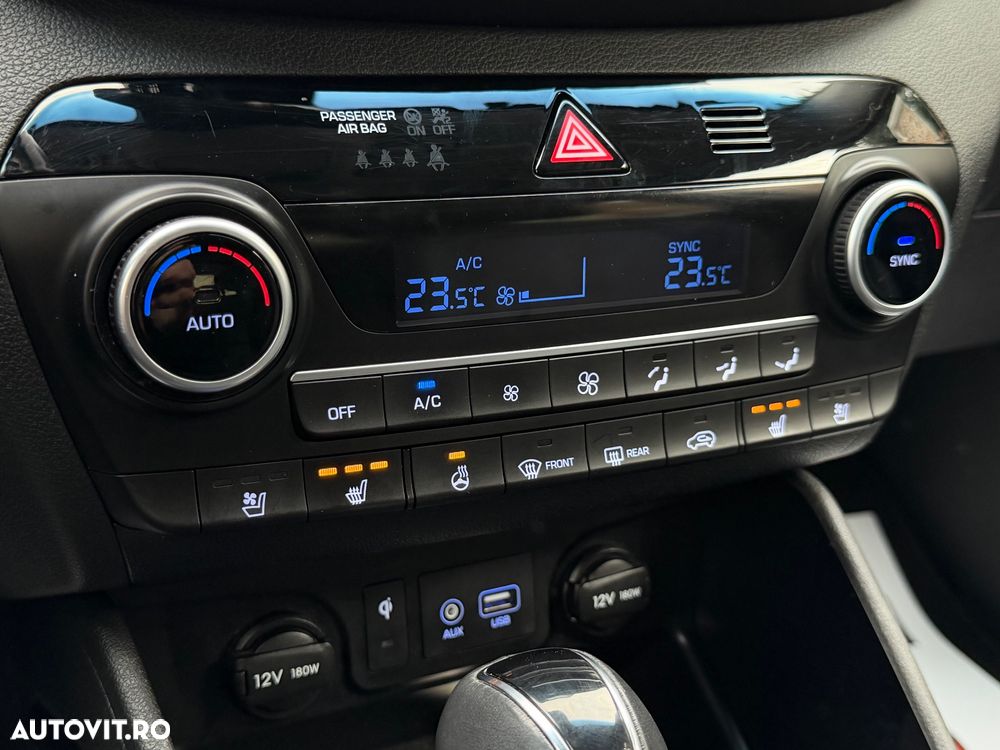 Hyundai Tucson blue 1.6 CRDi 2WD DCT Premium - 12