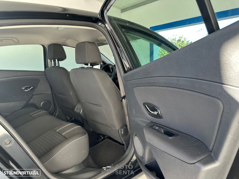 Renault Fluence 1.5 dCi Exclusive - 15