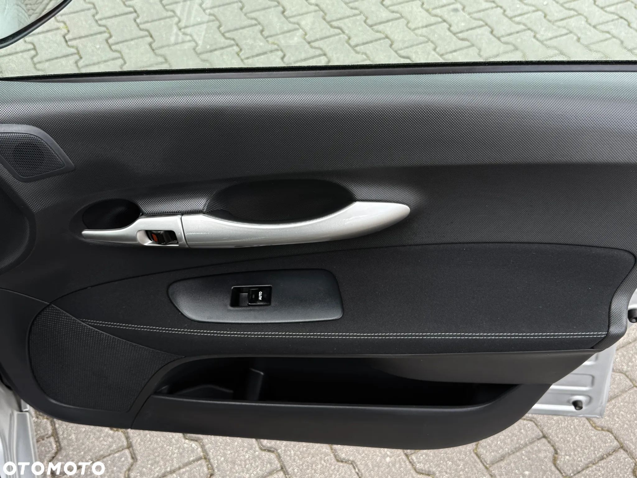 Toyota Auris 1.8 HSD Luna - 22