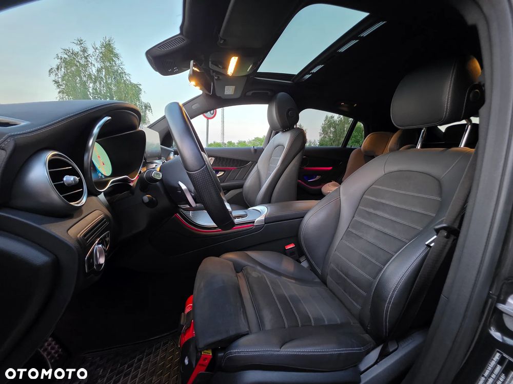 Mercedes-Benz GLC 300 e 4-Matic - 11