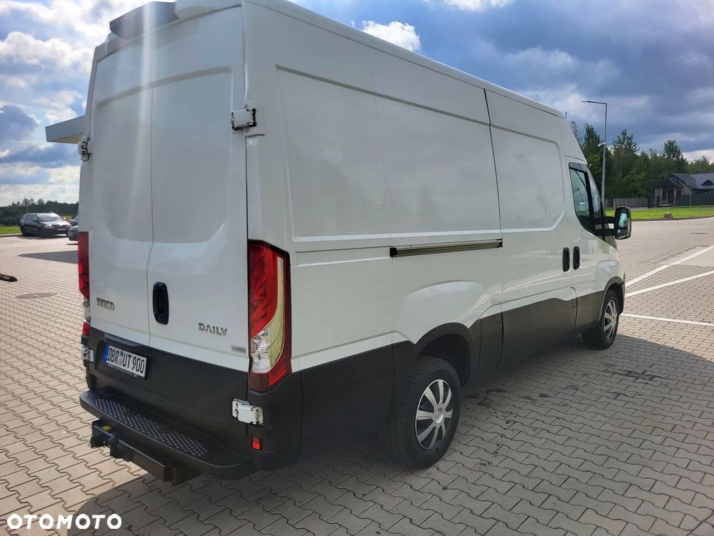 Iveco Daily - 12