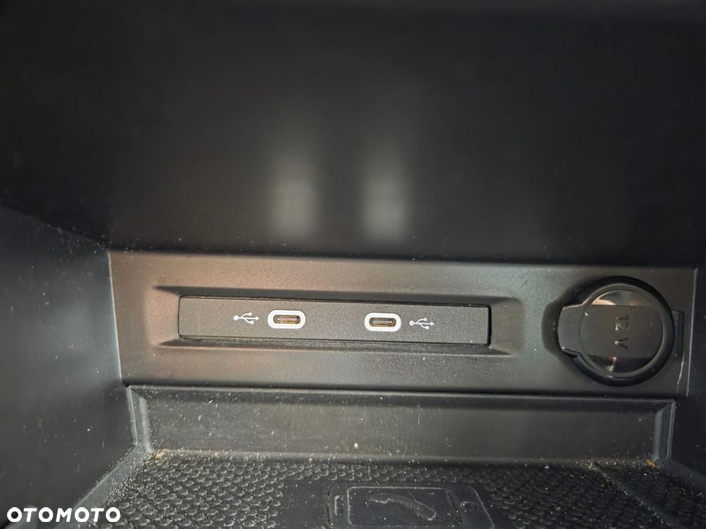 Volkswagen Tiguan 2.0 TDI SCR Elegance DSG - 24