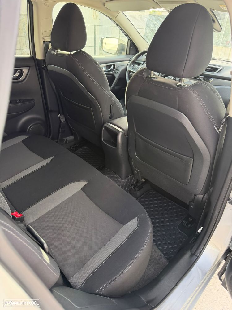 Nissan Qashqai 1.5 dCi N-Connecta - 36