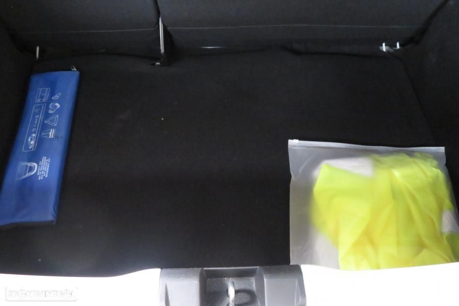 Dacia Sandero 1.0 SCe Essential - 23