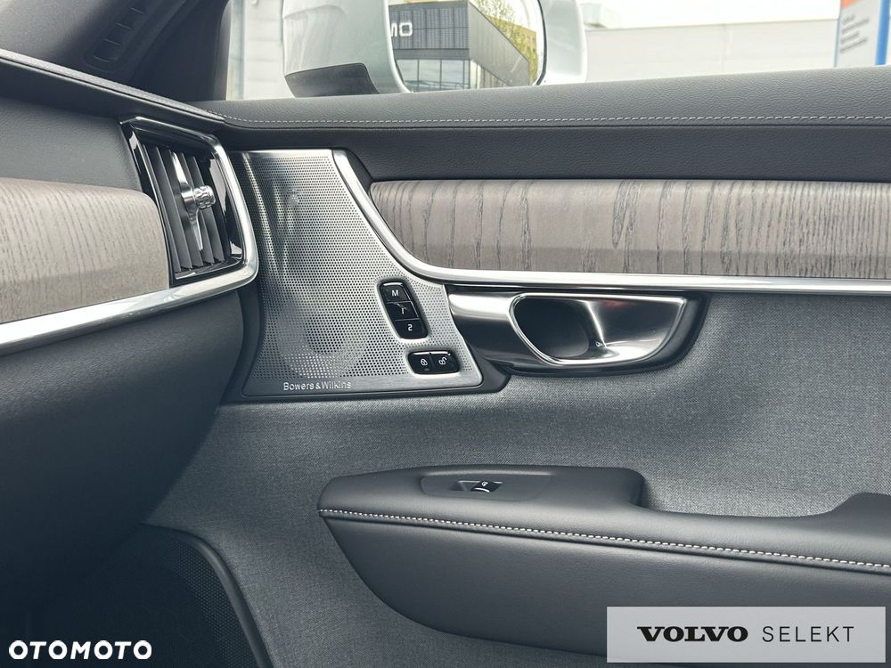 Volvo V90 Cross Country - 23