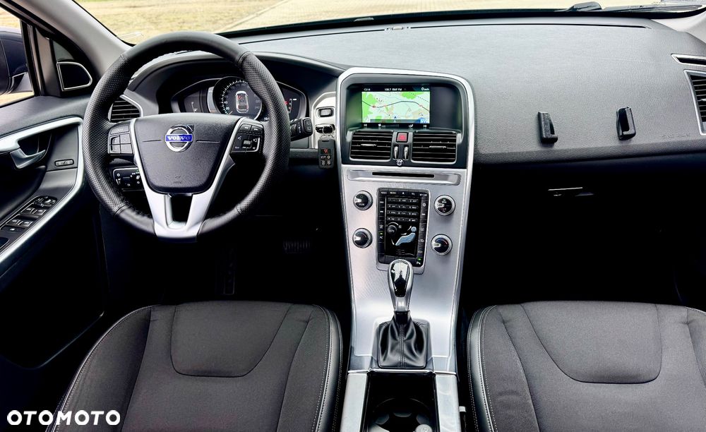 Volvo XC 60 D3 Geartronic Momentum - 6