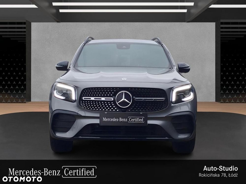 Mercedes-Benz GLB - 9