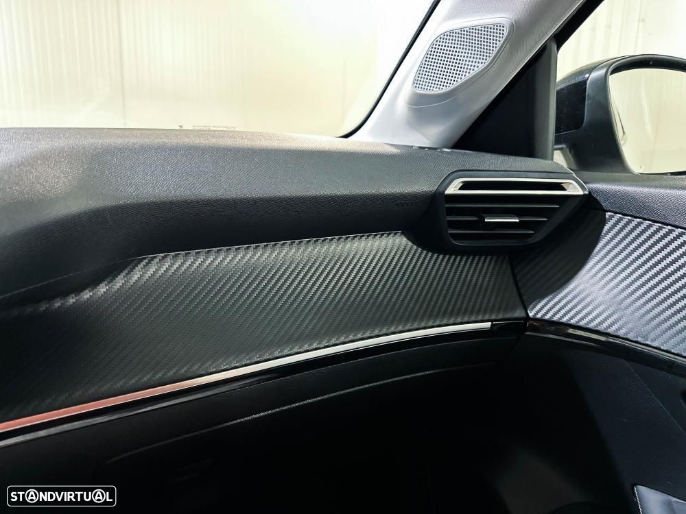 Peugeot 208 1.2 Hybrid Allure e-DCS6 - 29