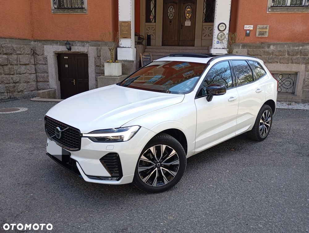 Volvo XC 60 B4 D AWD Ultimate Dark - 1