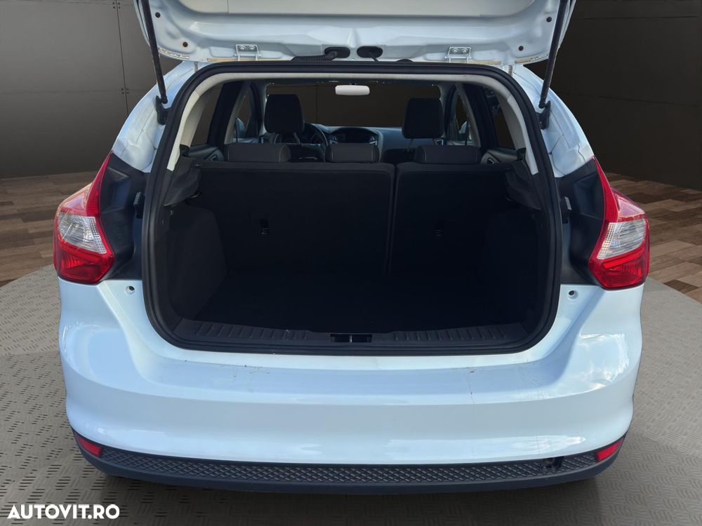 Ford Focus - 16