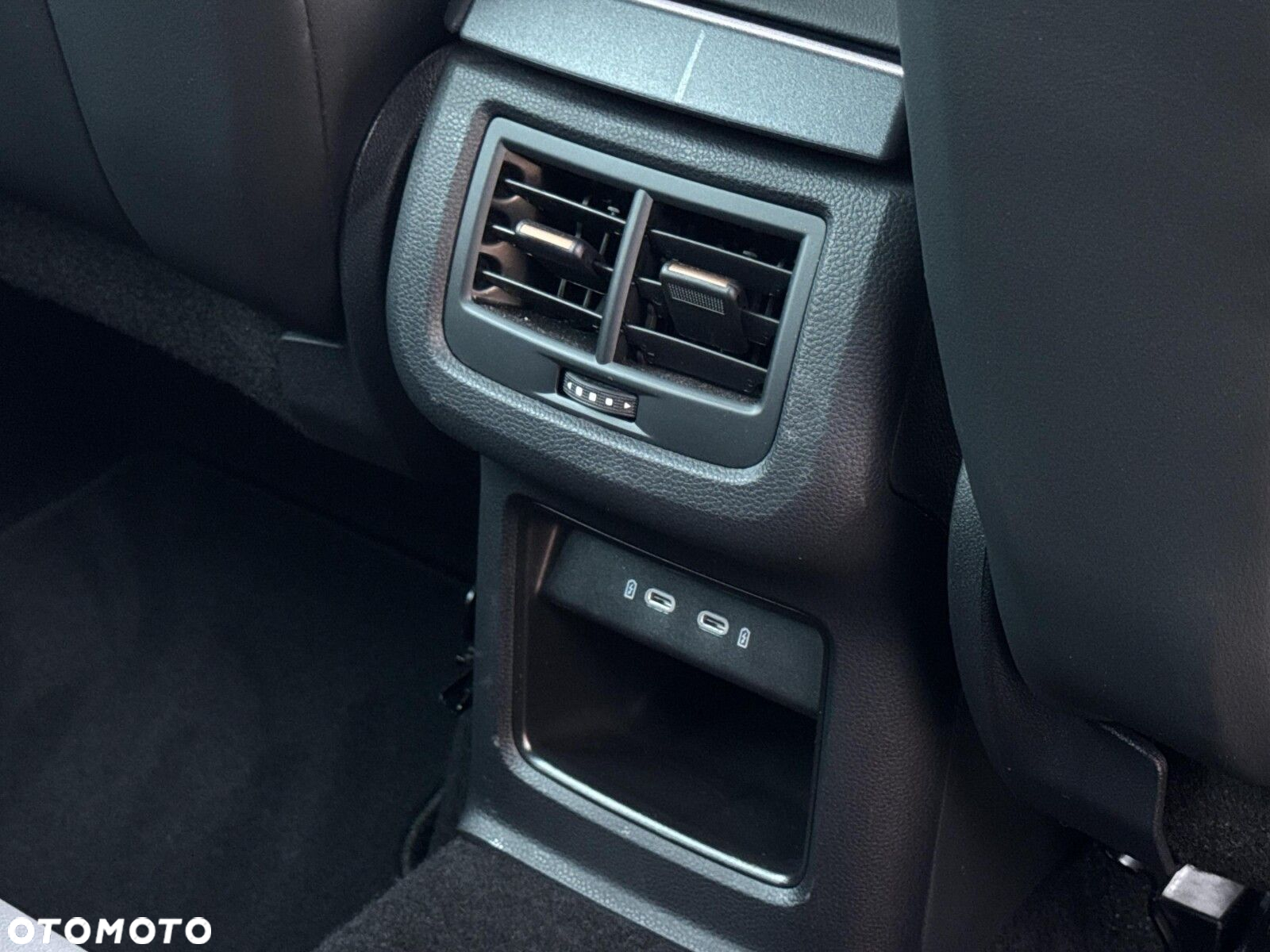 Cupra Ateca - 13