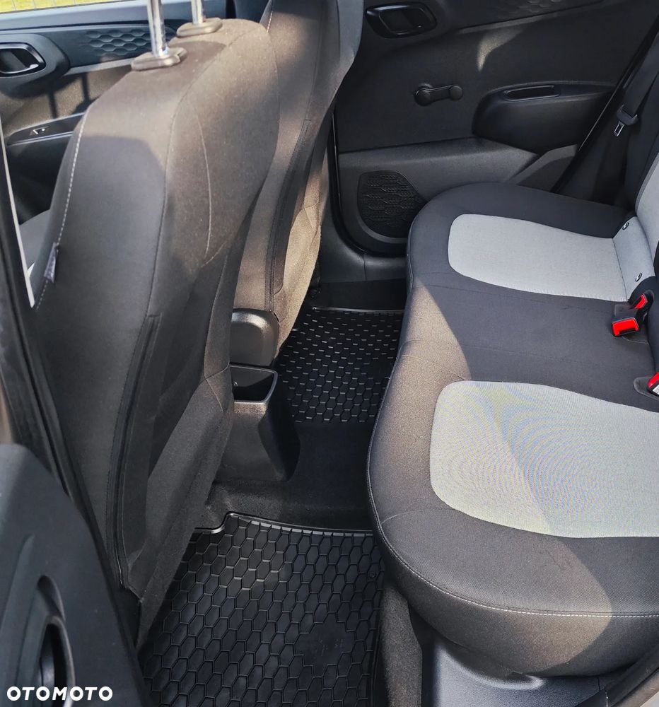Hyundai i10 - 22