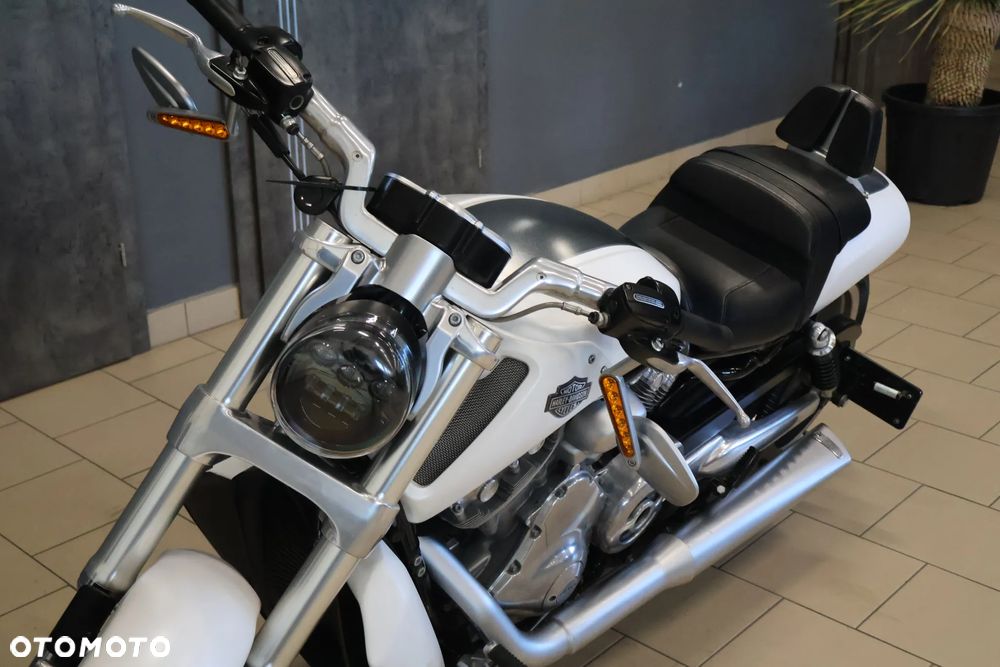 Harley-Davidson V-Rod Muscle - 1