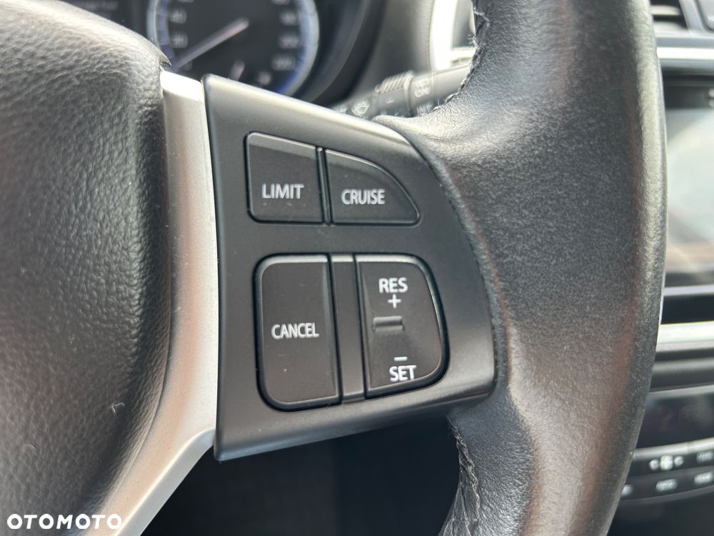 Suzuki SX4 S-Cross 1.4 T Premium - 23