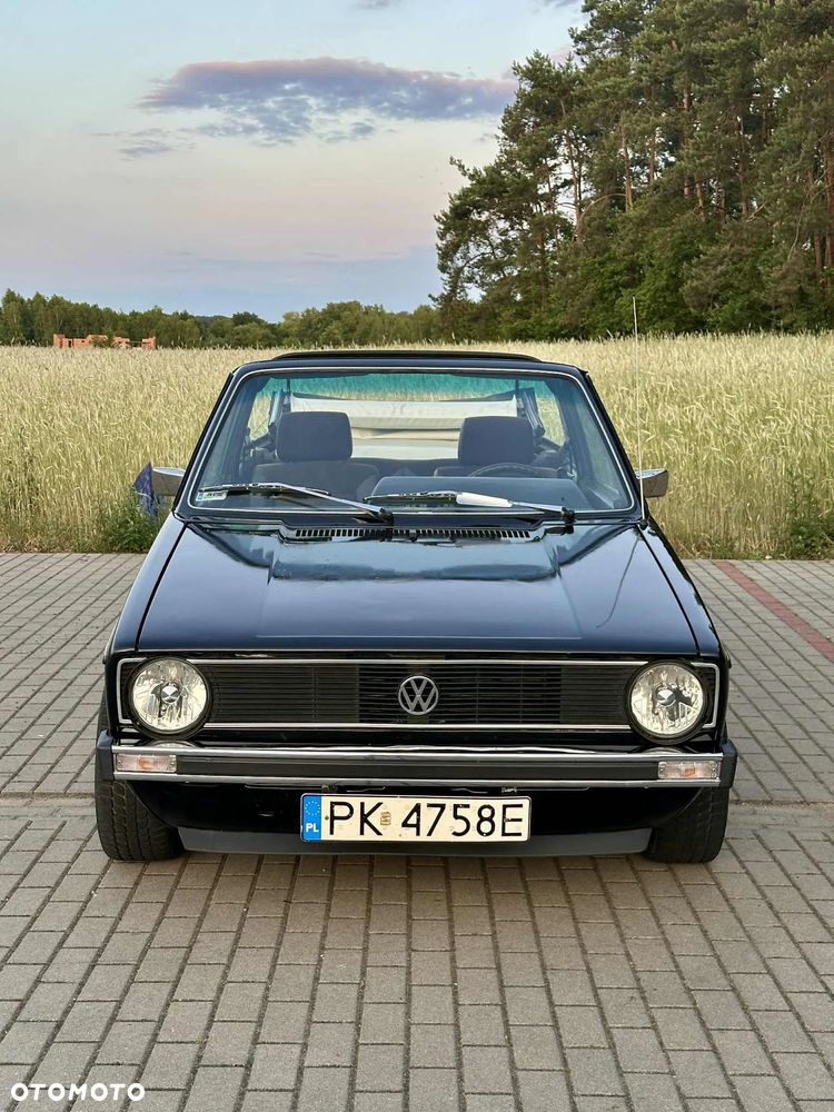 Volkswagen Golf 1.8 GL - 18