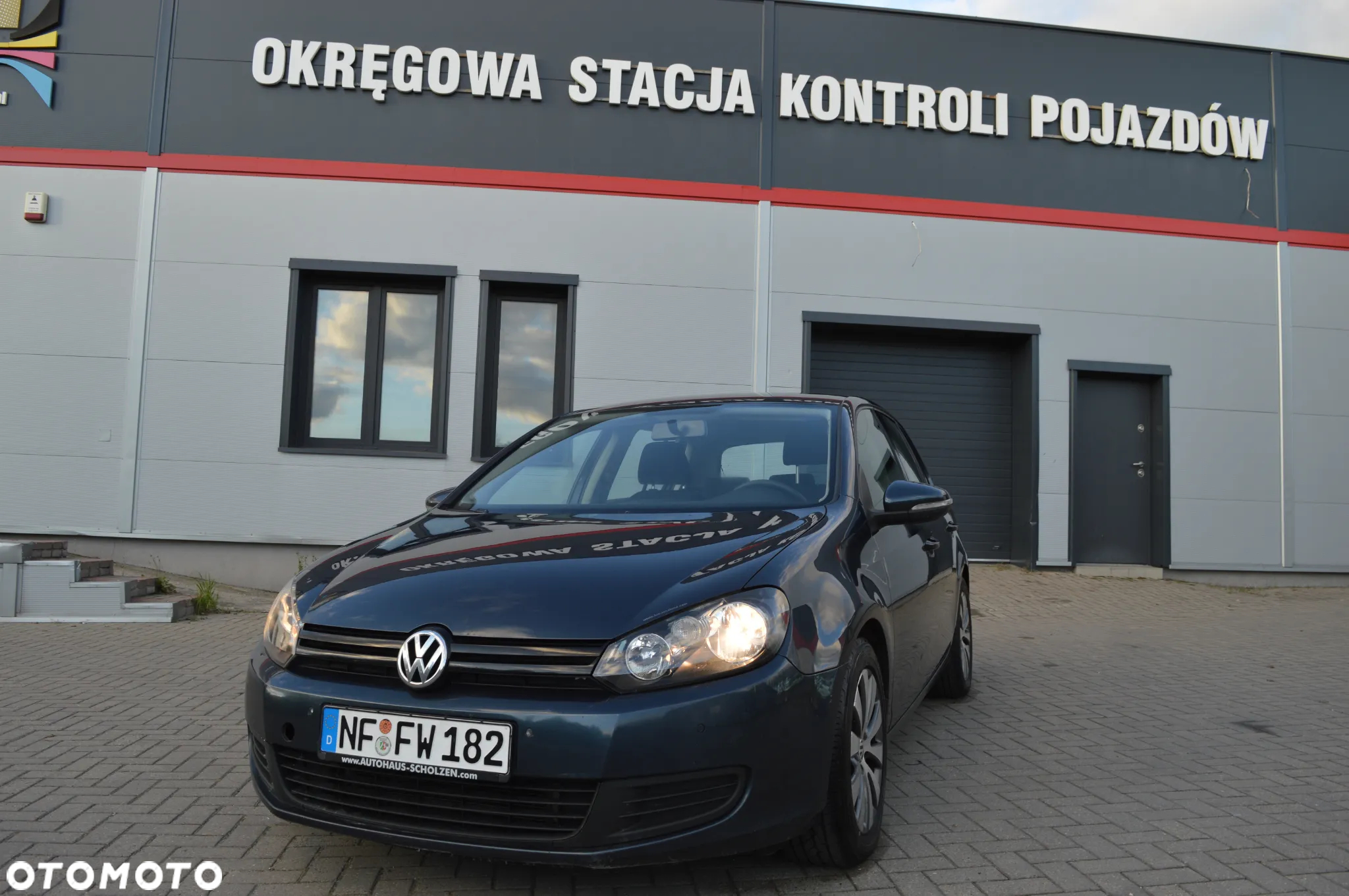 Volkswagen Golf 1.6 TDI DPF Comfortline - 2