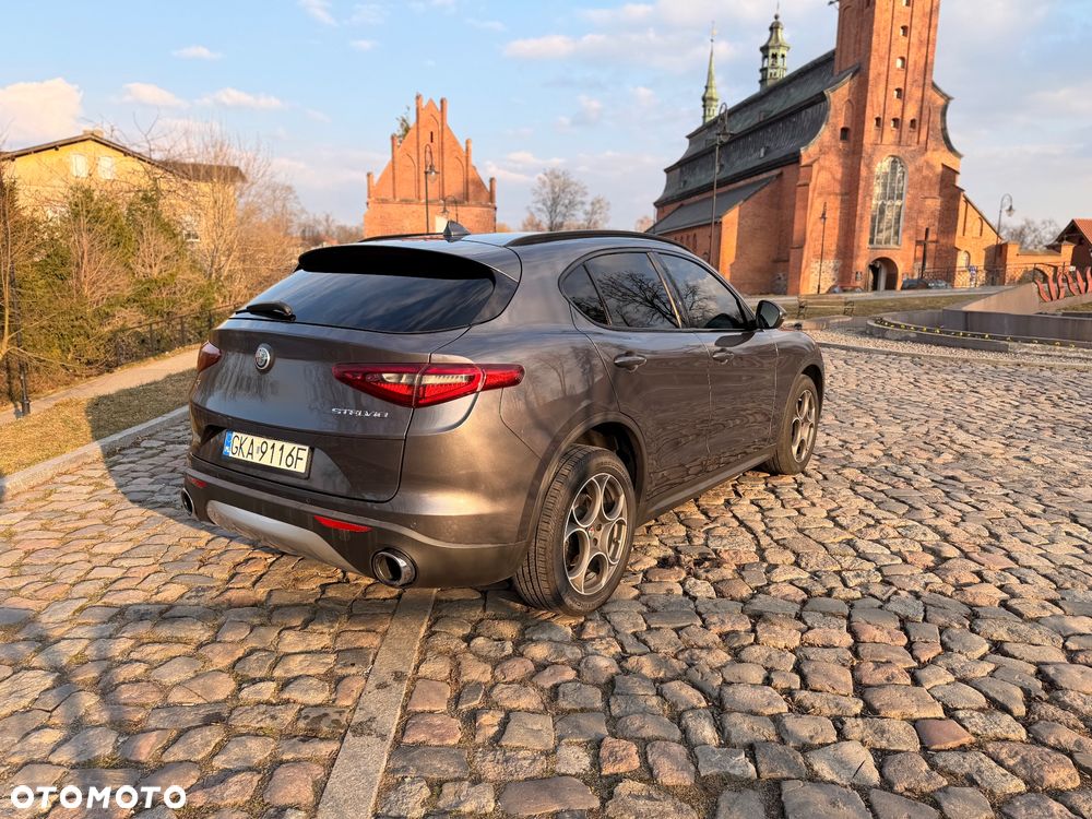 Alfa Romeo Stelvio 2.0 Turbo Super Q4 - 30
