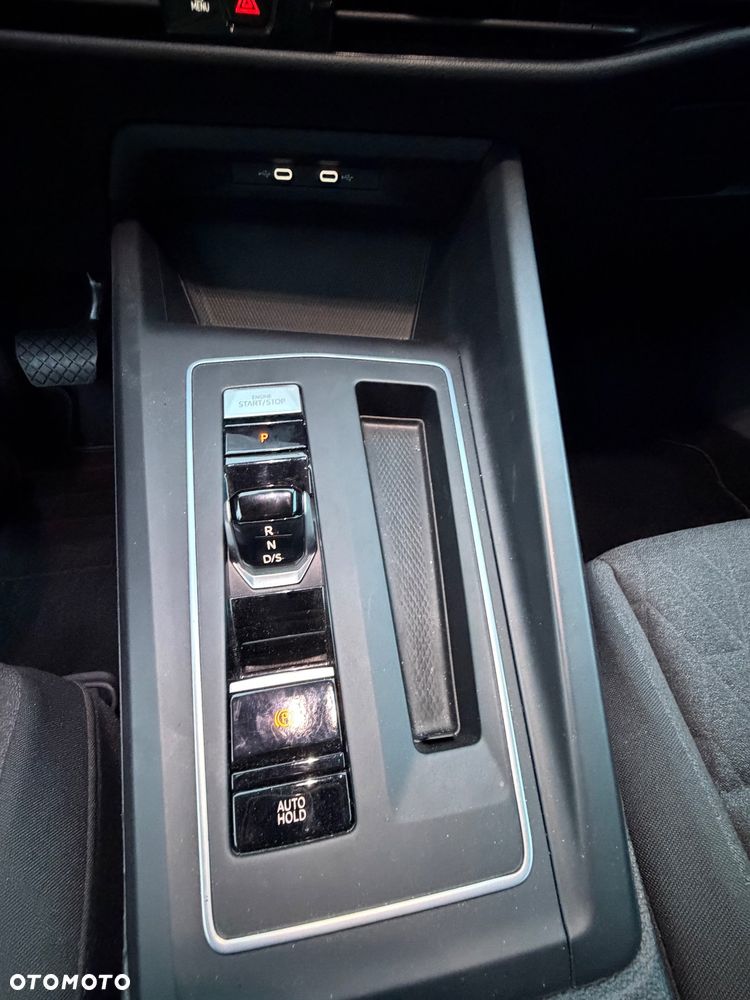 Volkswagen Golf 1.5 eTSI OPF DSG Style - 31