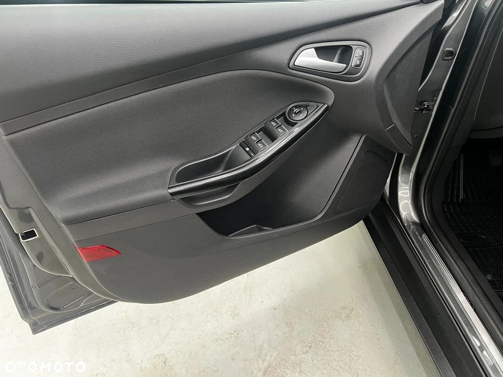 Ford Focus - 15