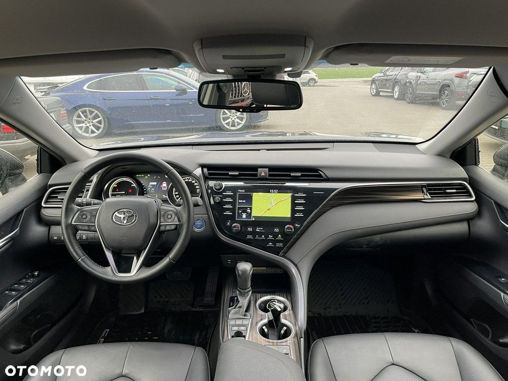 Toyota Camry 2.5 Hybrid Comfort CVT - 9