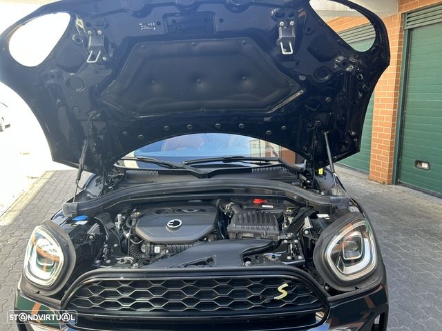 MINI Countryman Cooper SE ALL4 Auto - 32
