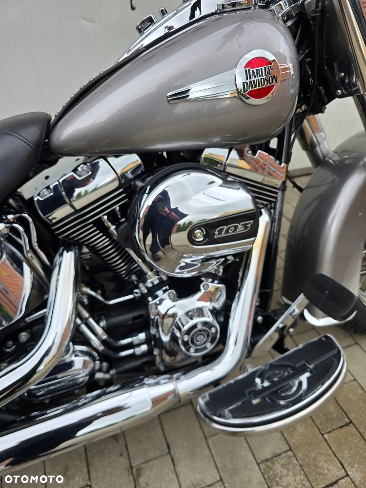 Harley-Davidson Softail Heritage Classic - 4