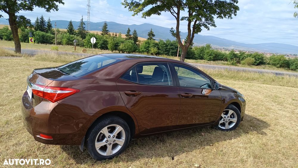 Toyota Corolla 1.6 Valvematic Luna - 4
