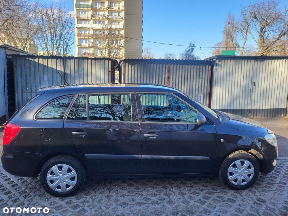 Skoda Fabia 1.2 TSI Active - 4