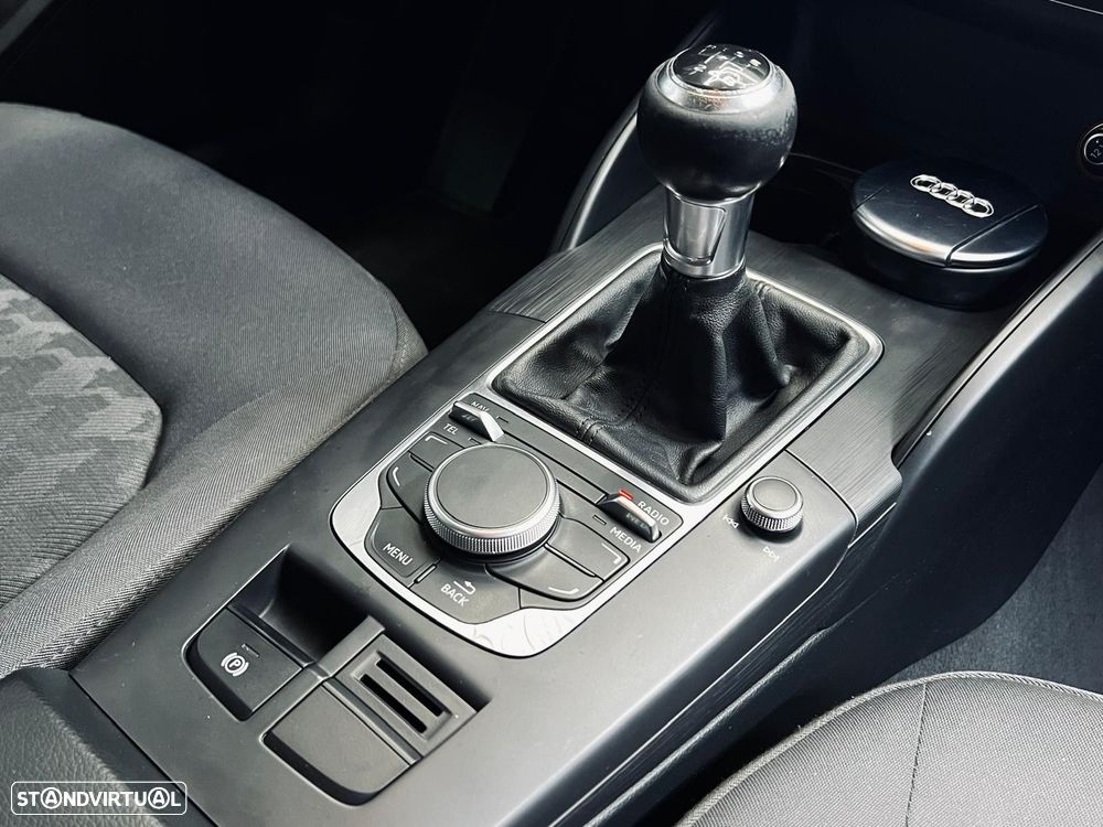 Audi A3 Sportback 1.6 TDI - 31
