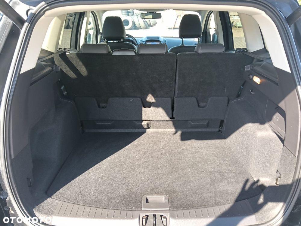 Ford Kuga - 21