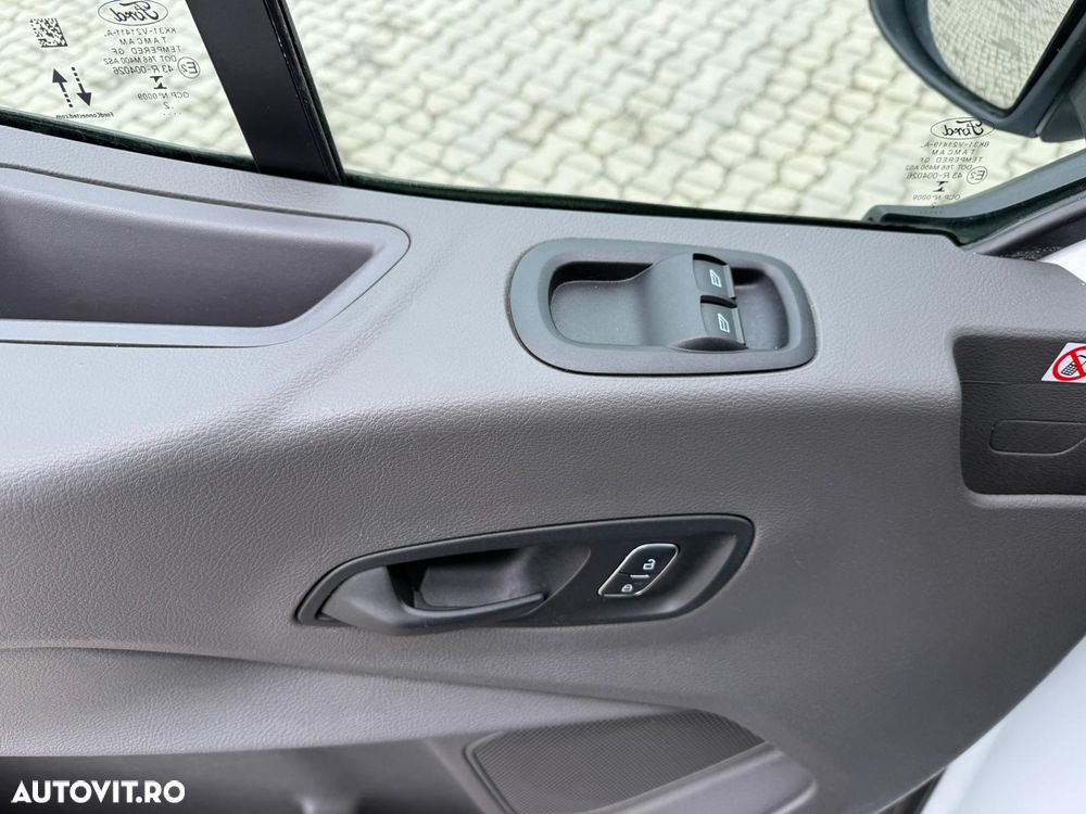 Ford Transit - 23