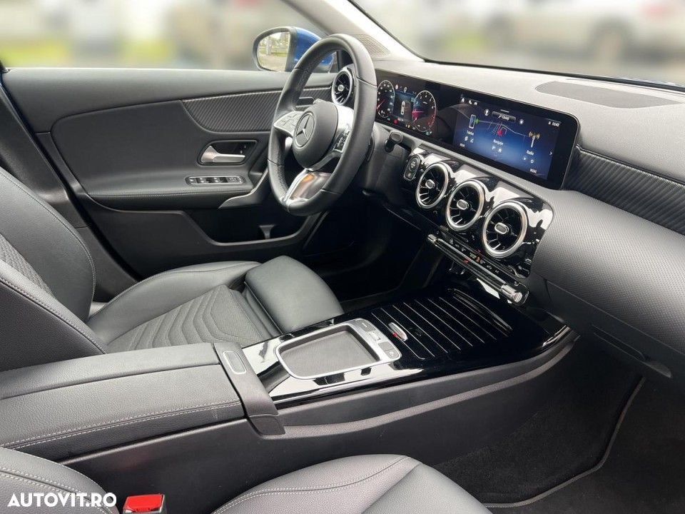 Mercedes-Benz A 180 MHEV 7G-DCT - 13