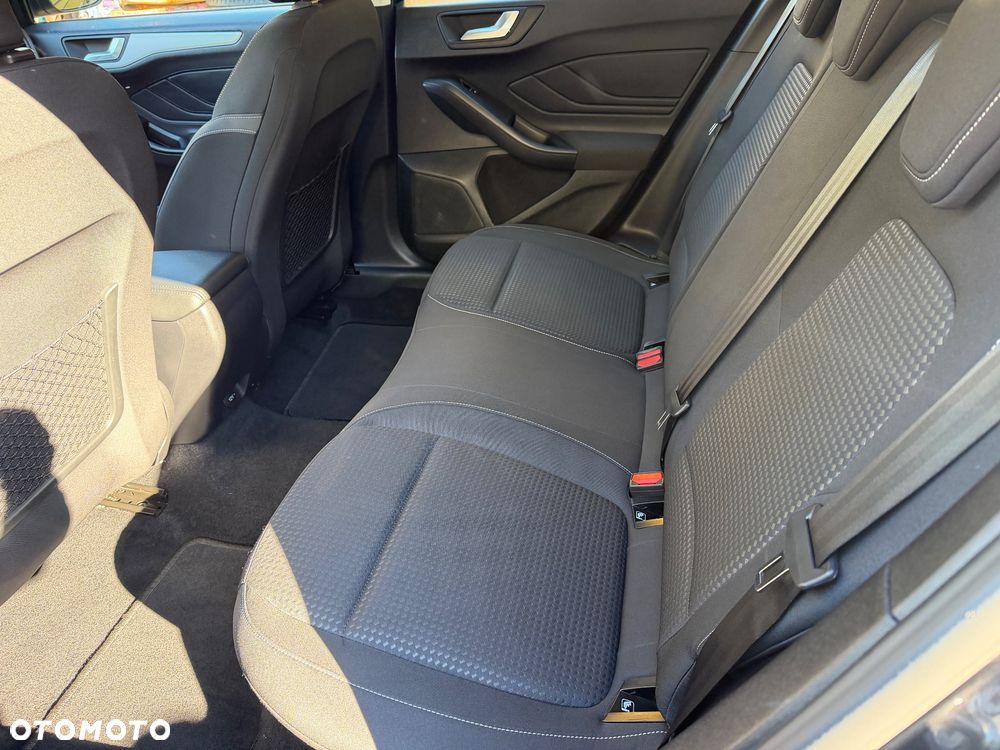 Ford Focus - 18
