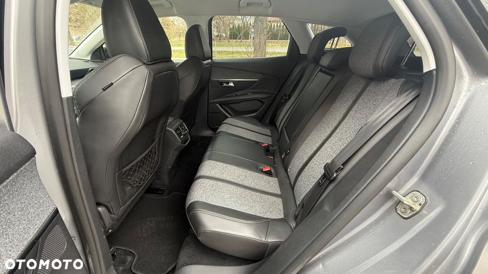 Peugeot 3008 1.6 BlueHDi Allure S&S - 20