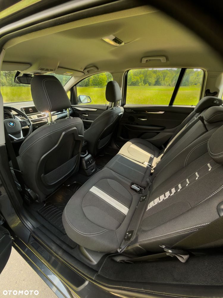 BMW Seria 2 218d Sport-Aut Sport Line - 10