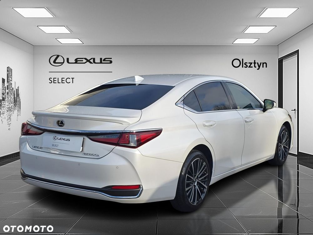 Lexus ES 300h Business Edition - 7