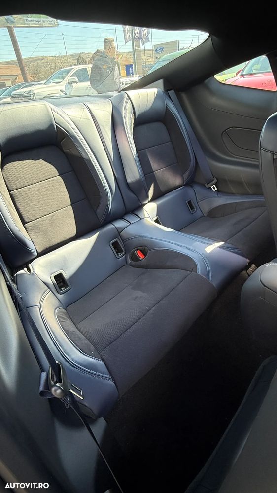 Ford Mustang 5.0 V8 Aut. Dark Horse - 17