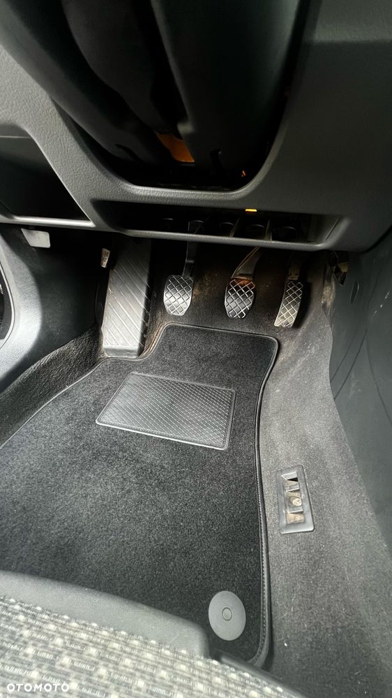 Seat Exeo 2.0 TDI DPF Style - 11