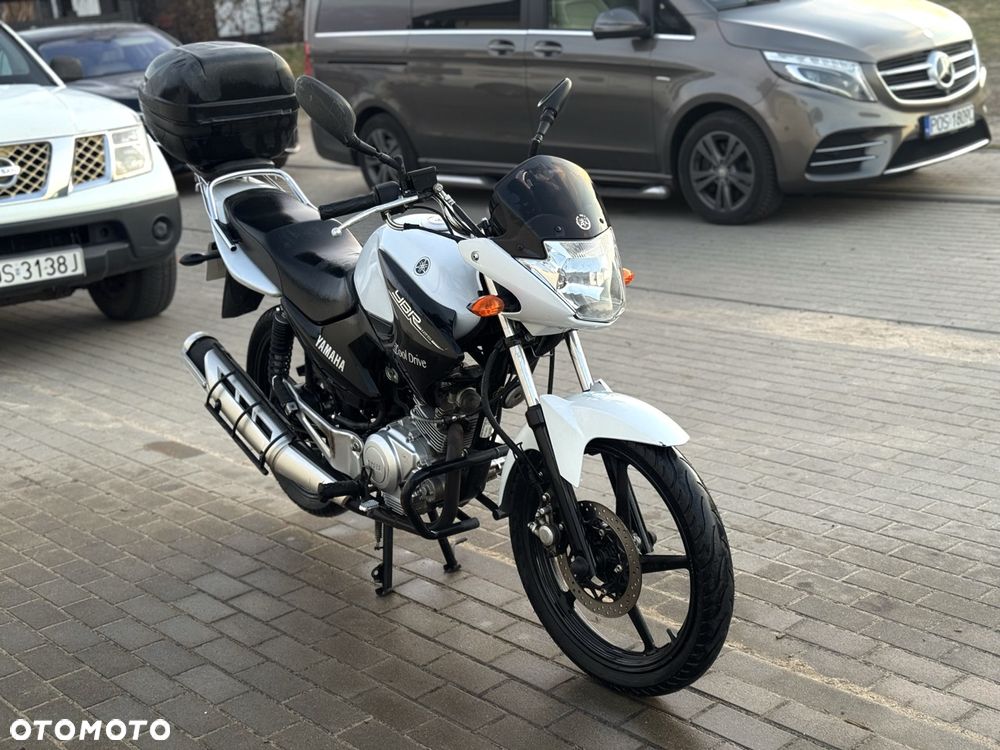 Yamaha YBR - 8