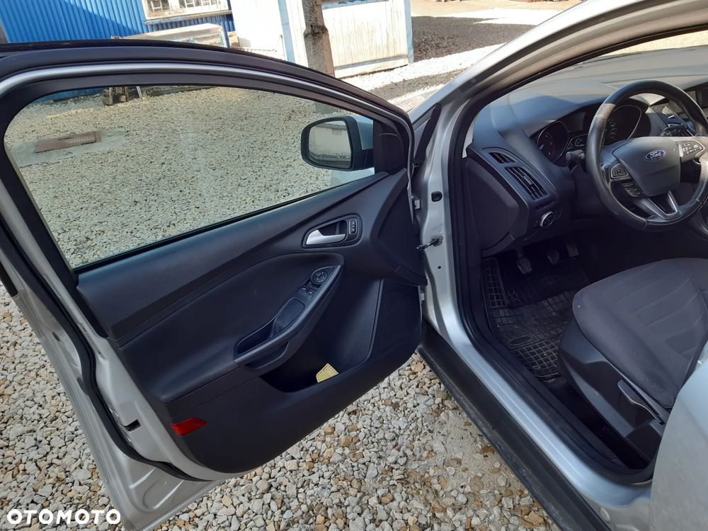 Ford Focus 1.5 TDCi Trend - 4